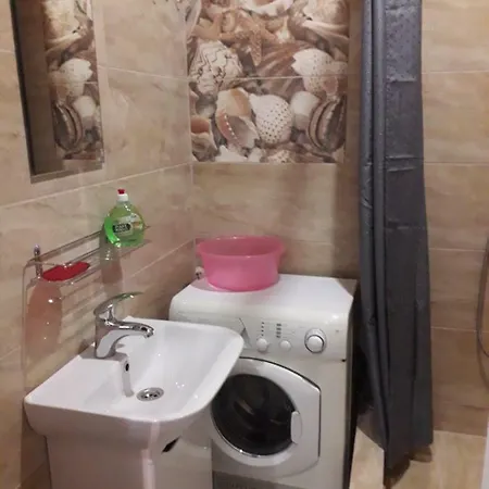 Аппартоменты 7 Пересыпская 2А Apartment *